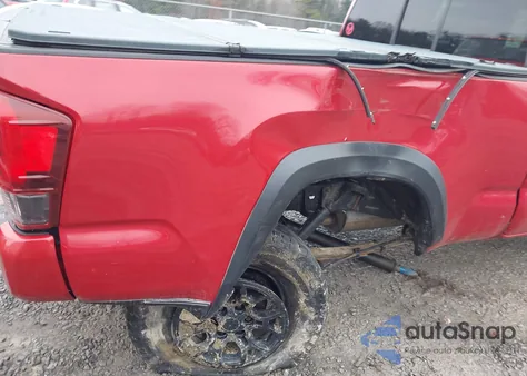 2020 Toyota Tacoma Sr V6 z USA, uszkodzony, nr VIN 3TYSZ5AN4LT001356